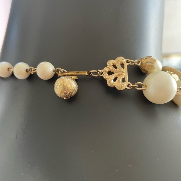 Vintage Artificial Pearl Beads Two Layers Gold-Tone Necklace Women Beads Jewelry - Picture 4 of 6